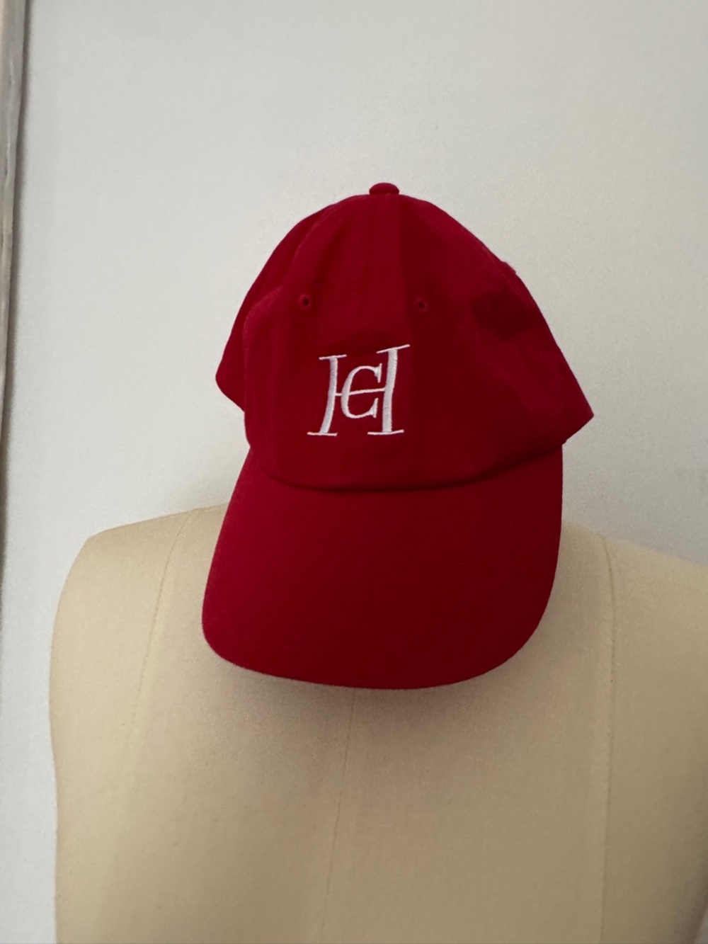 Carolina Herrera Red Embroidered Logo Baseball Cap